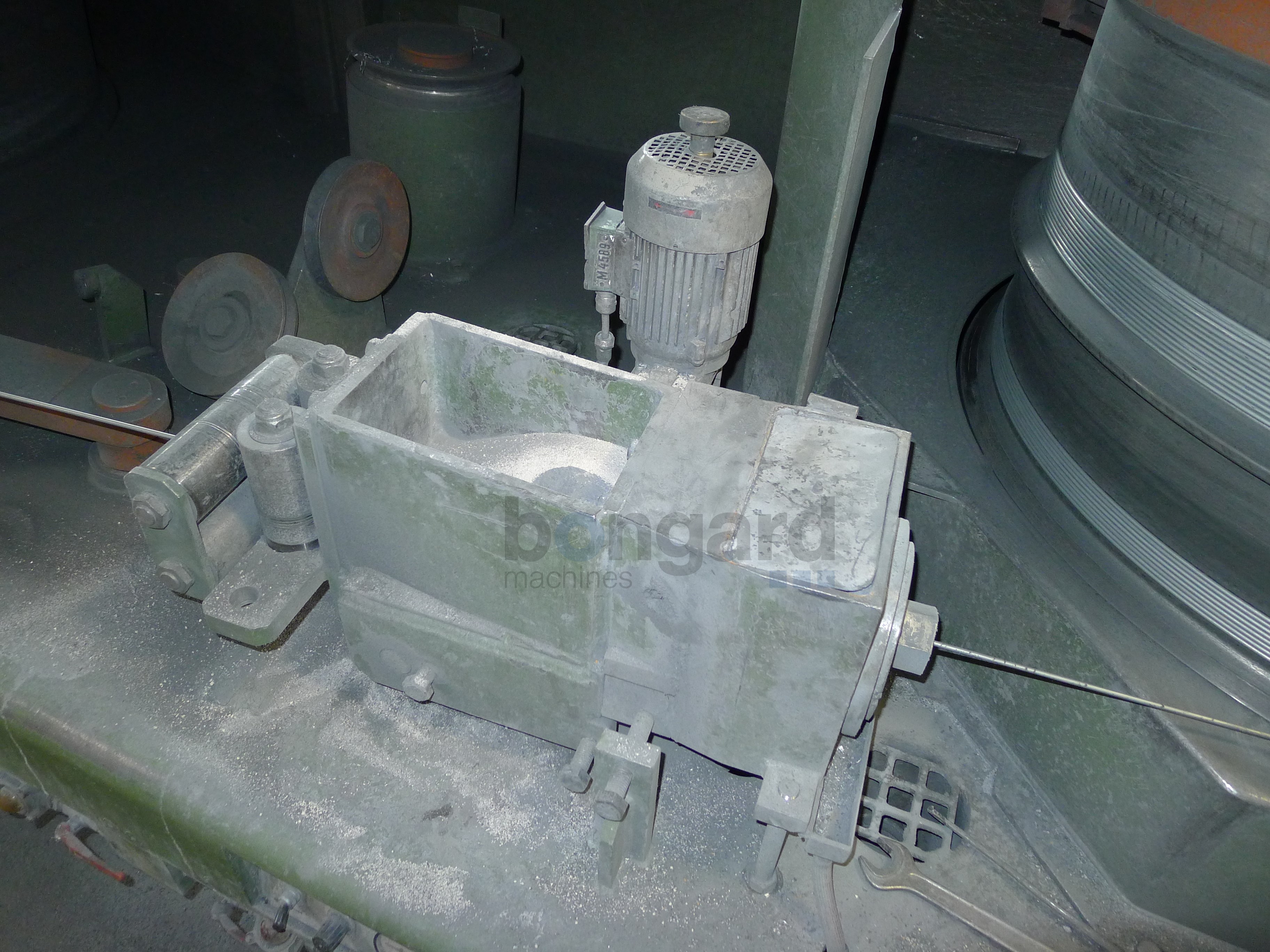 FRIGERIO RI 120/9-SX2 Spannbeton Geradeaus-Drahtziehanlage