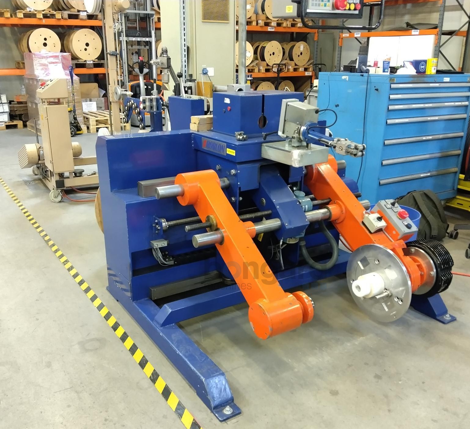 ROBLON TA 710 ligne de rebobinage