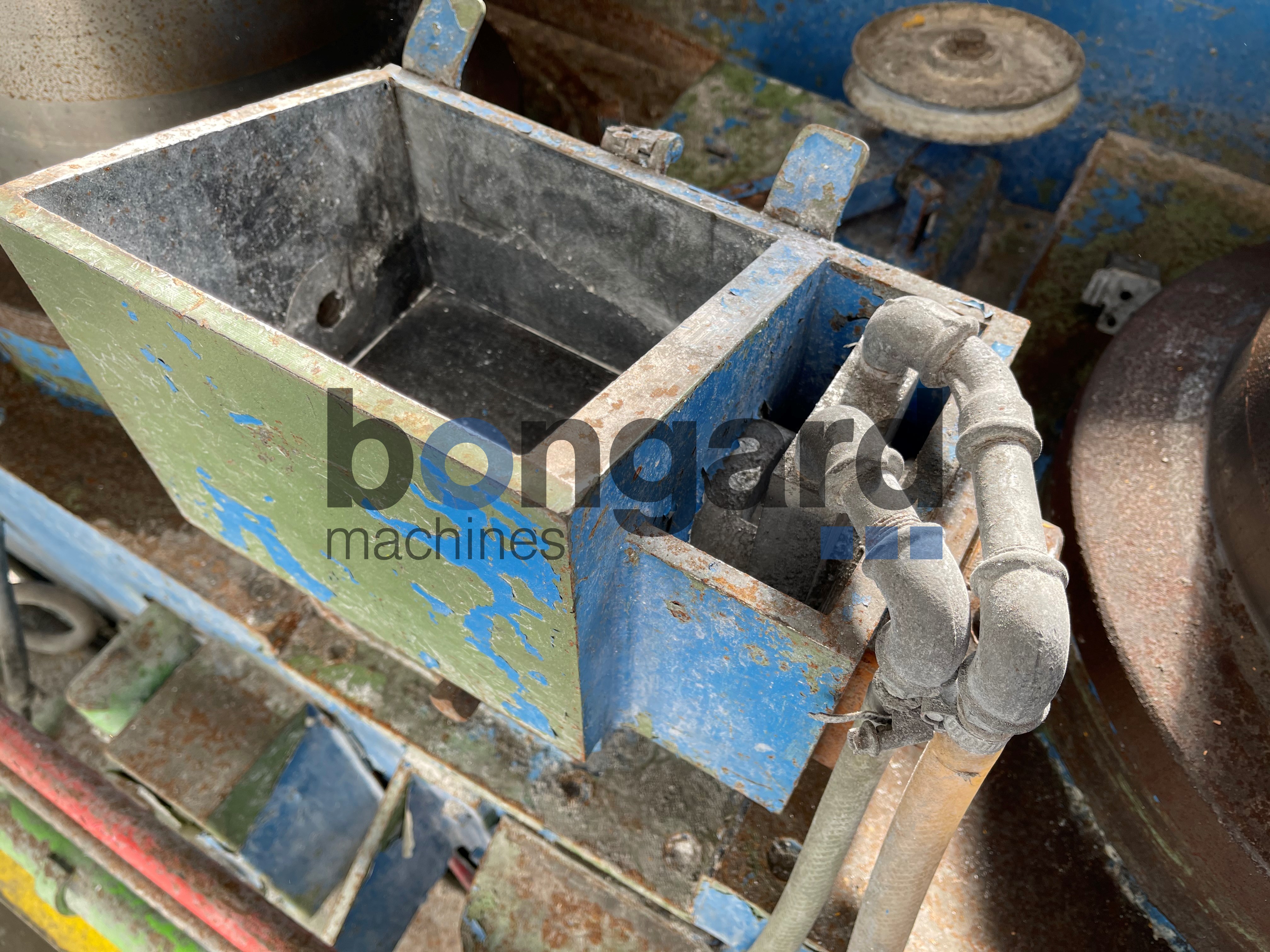 HERBORN-BREITENBACH M-3.R/4+G-4.0/8 tréfileuse à fil rectiligne