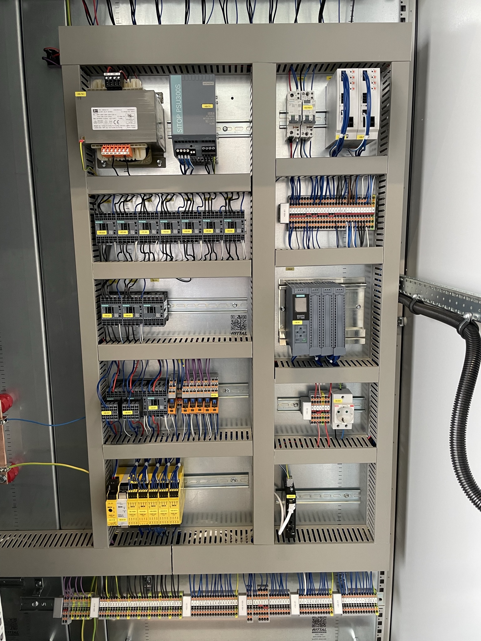 Schaltschrank (4)