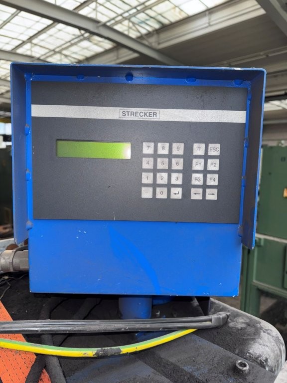 STRECKER 3 A vertical but welding machine