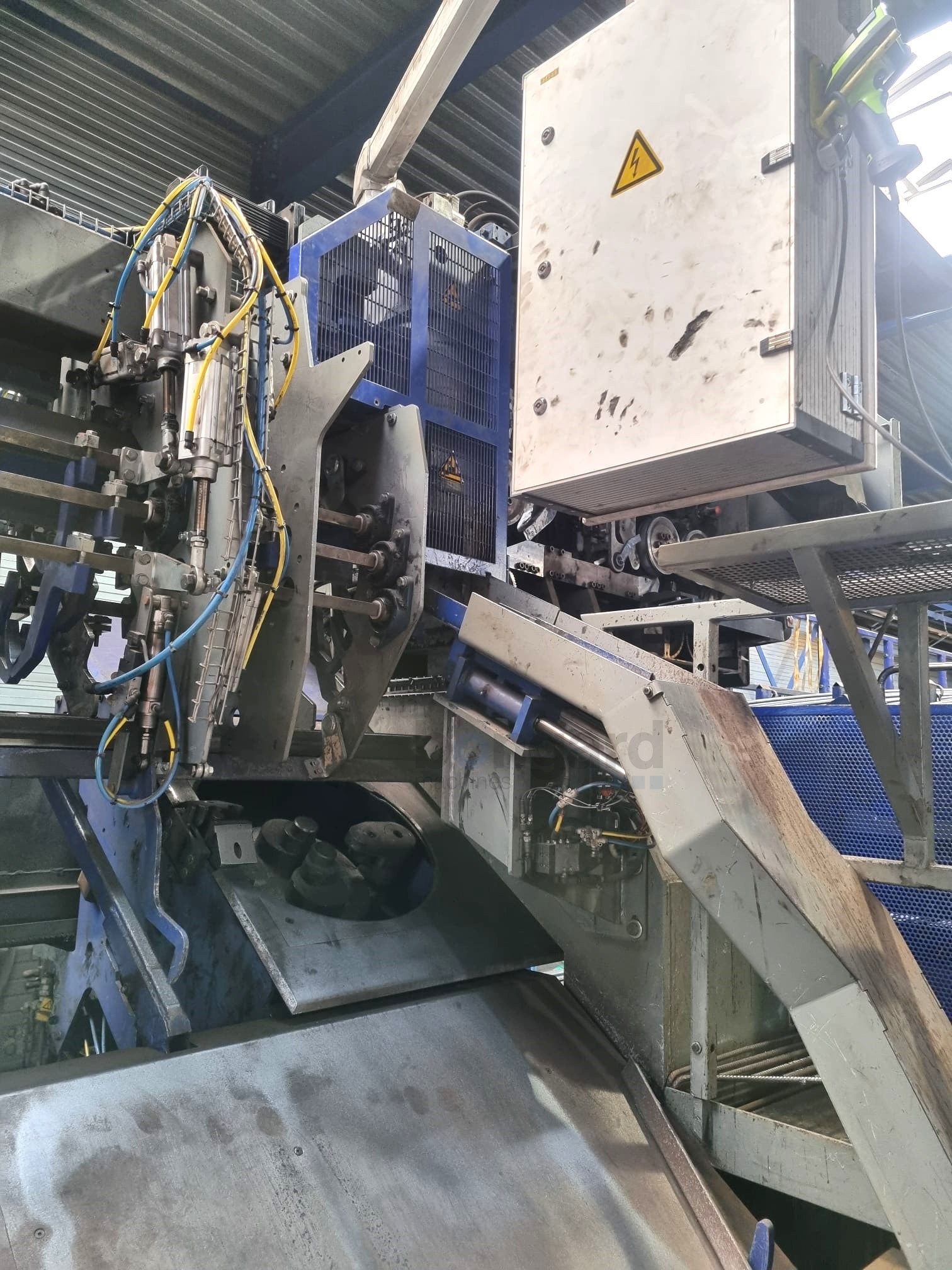 EVG DBE 28 Flexible processing centre for fully automatic cutting and bending of steel bars