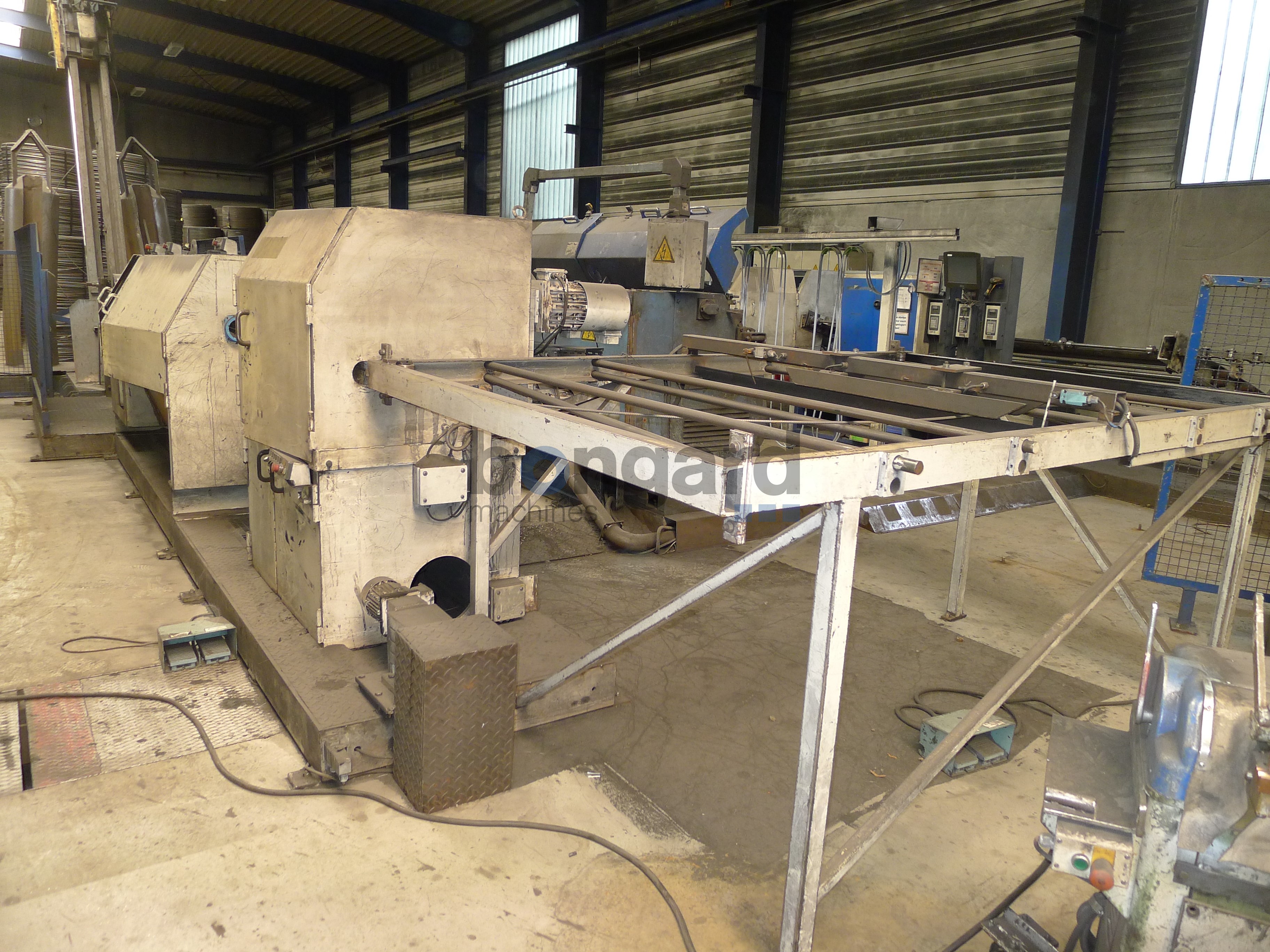 stretching line with inline straightening and cutting machine