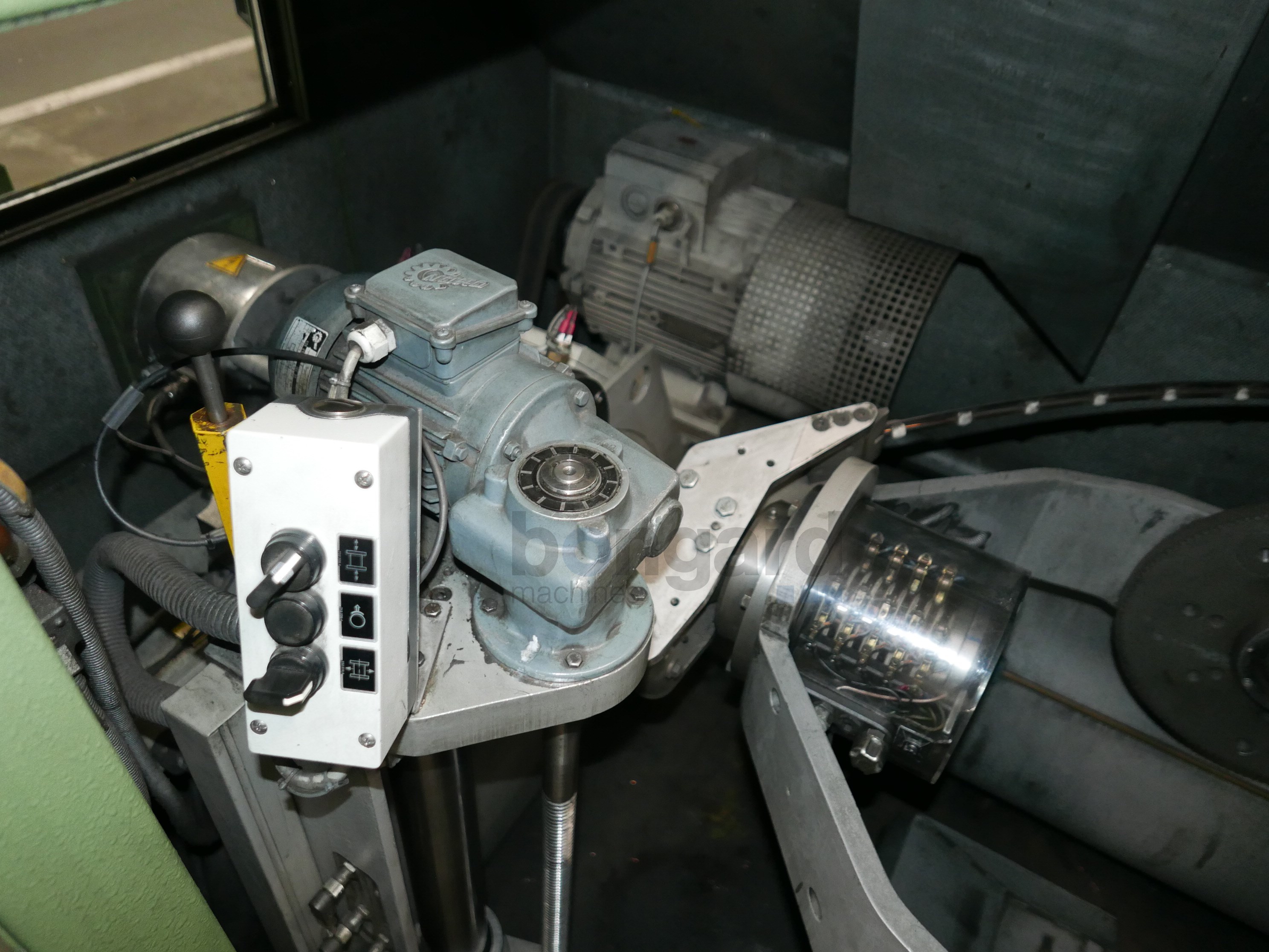 NIEHOFF D561.1.A toronneuse double torsion