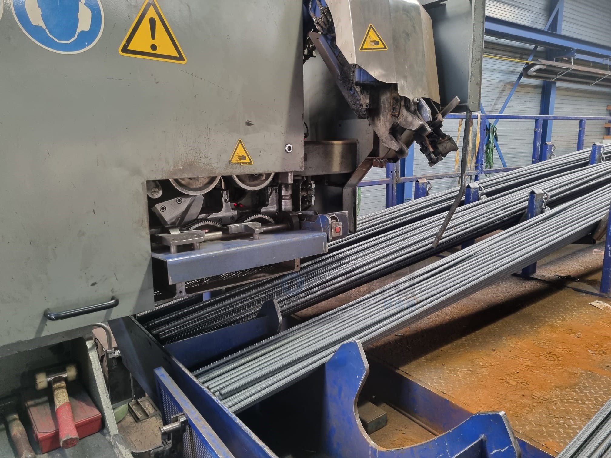 EVG DBE 28 Flexible processing centre for fully automatic cutting and bending of steel bars