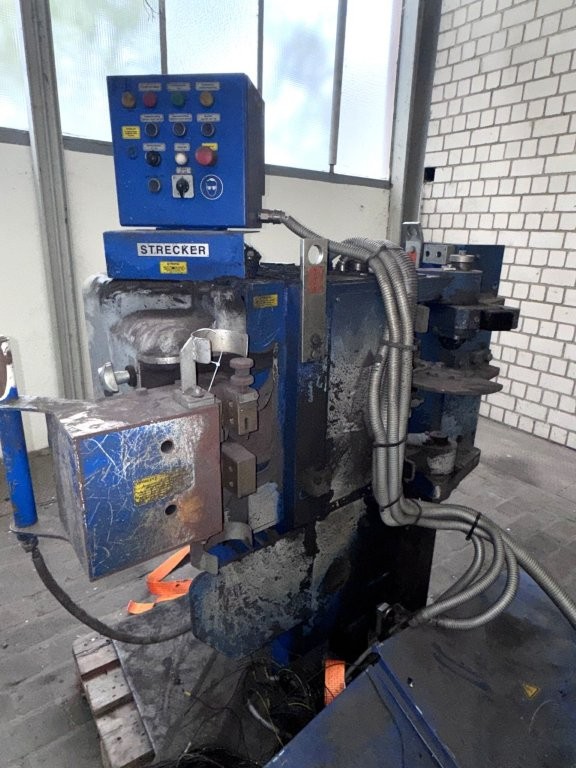 STRECKER 3 A vertical but welding machine