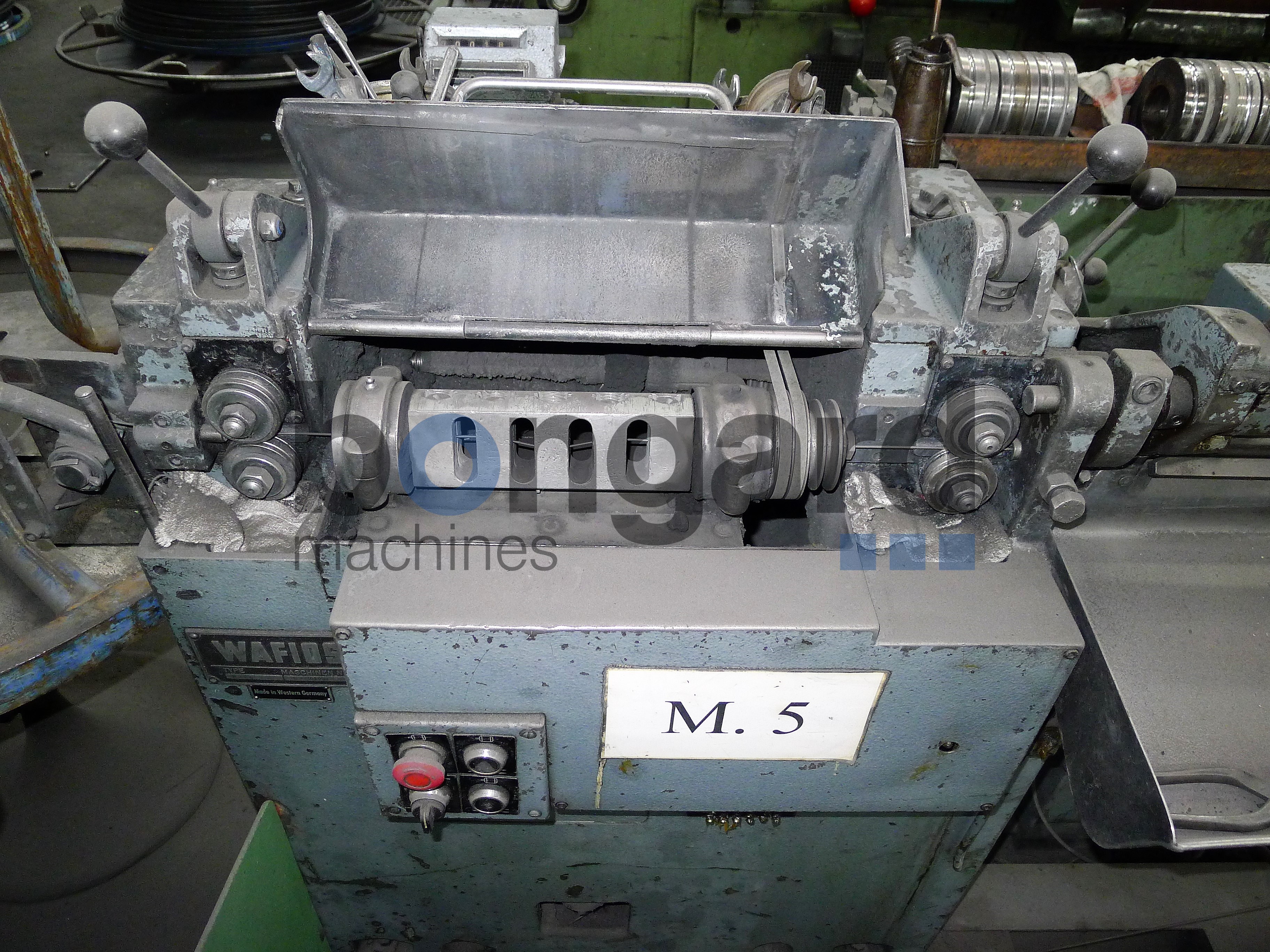 WAFIOS R 2 machine à dresser et couper