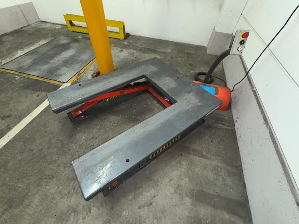 Unicraft SHT1001U Stationary scissor lift table