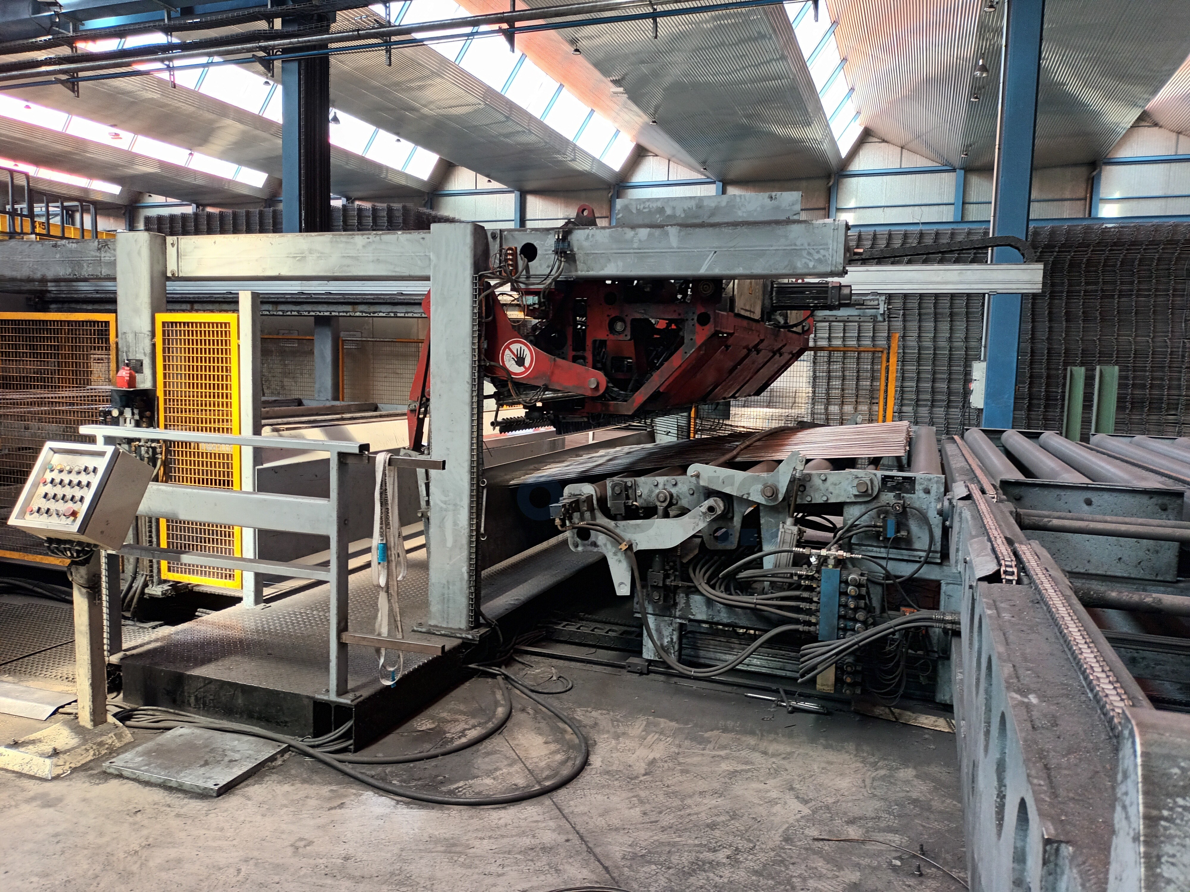 EVG QC 7/126-PV Hochflexible Gitterschweißanlage