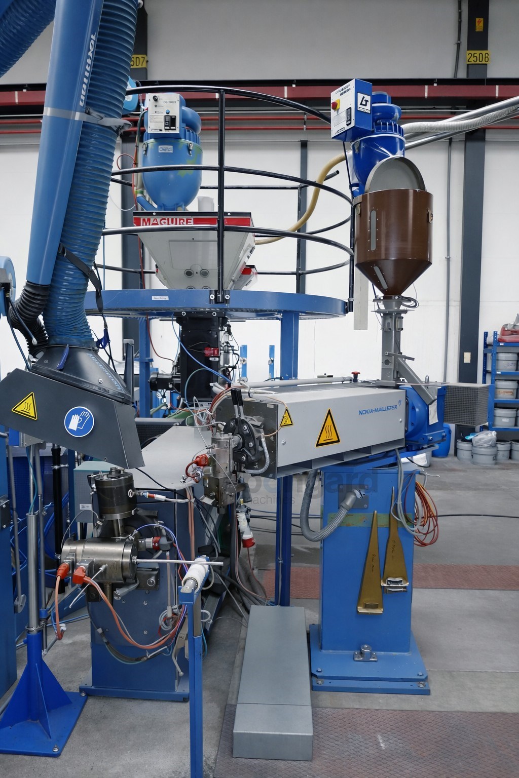 NOKIA-MAILLEFER ligne d'extrusion d'isolation et gainage