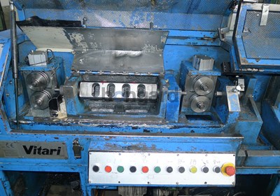 VITARI NR 221 wire straightening and cutting machine